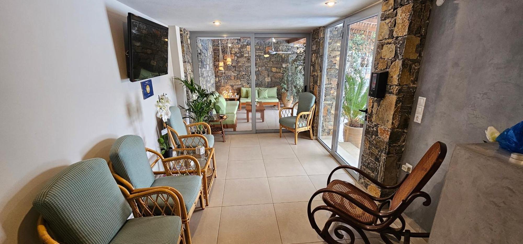 Asteri Apartments Und Studios Makrýgialos Extérieur photo