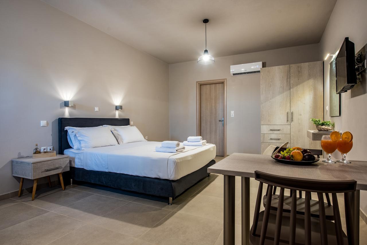 Asteri Apartments Und Studios Makrýgialos Extérieur photo