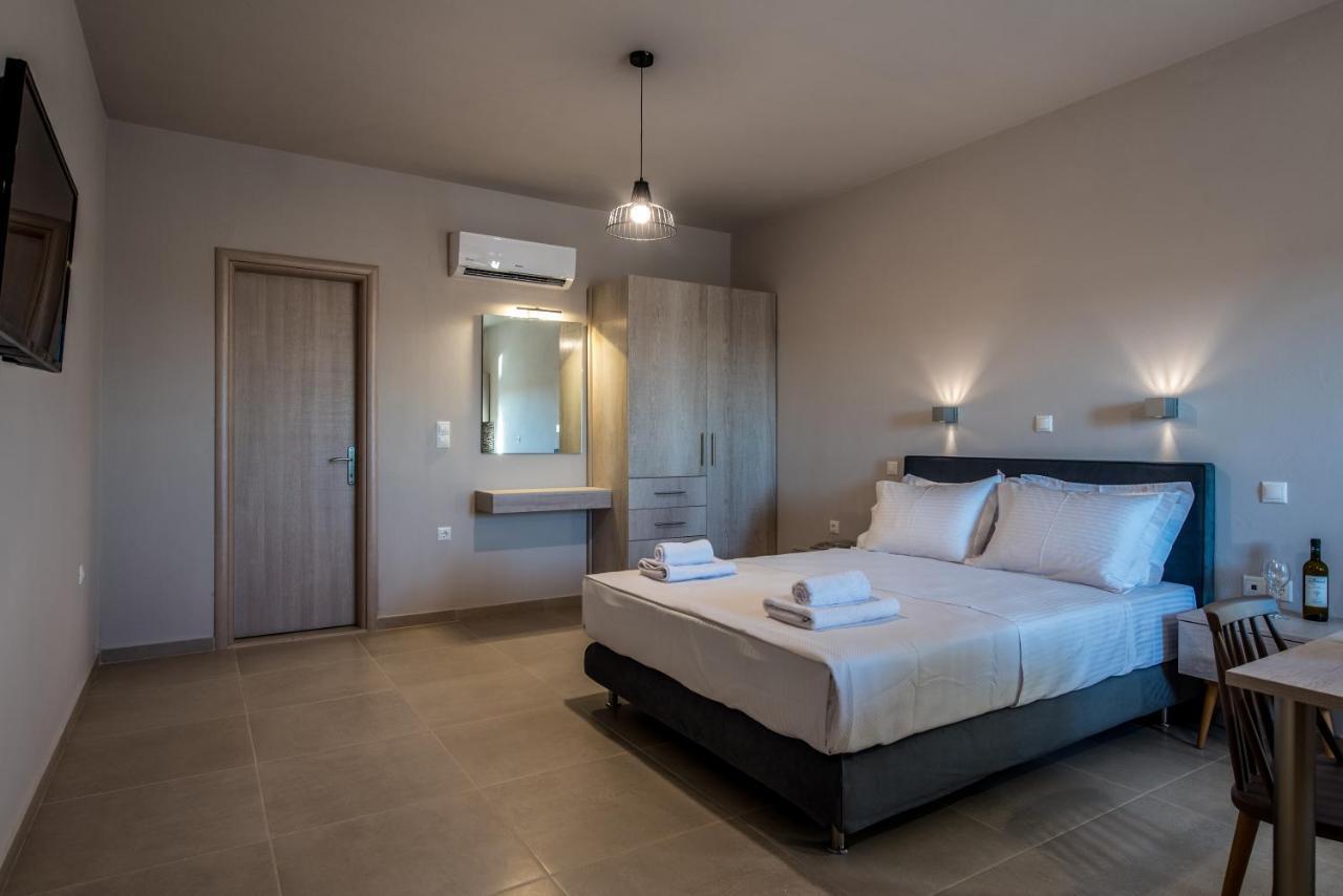 Asteri Apartments Und Studios Makrýgialos Extérieur photo