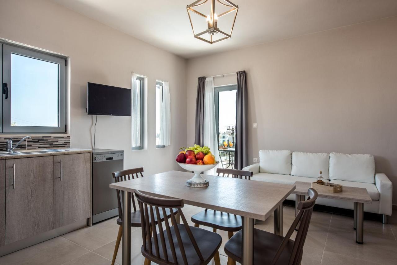 Asteri Apartments Und Studios Makrýgialos Extérieur photo